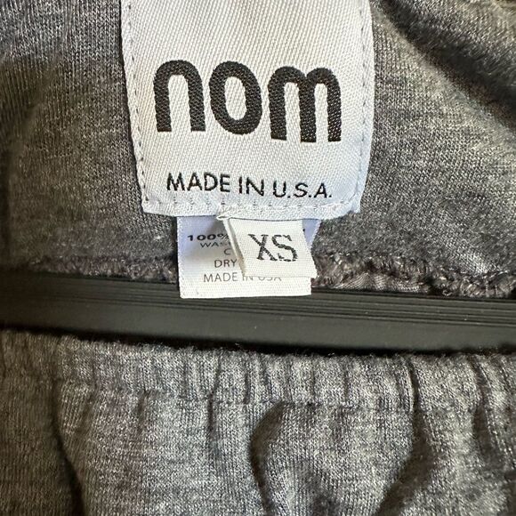 Nom maternity cargo pants - Picture 2 of 3